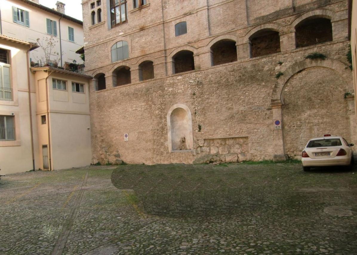Appartamento Central Palace Spoleto Exterior foto